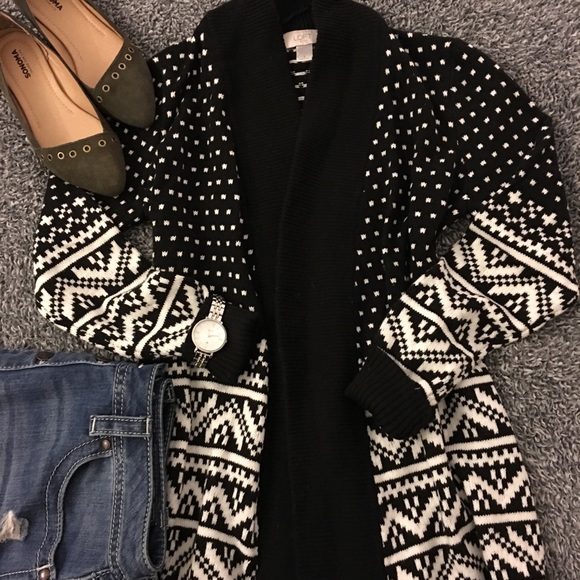 LOFT Sweaters - NWT—Lovely open from sweater from LOFT!